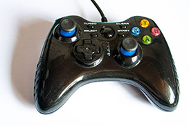 PSE-22 motorized pick and place machine. Gamepad detail