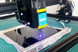 PSE-22 motorized pick and place machine. 5.5 watts laser module